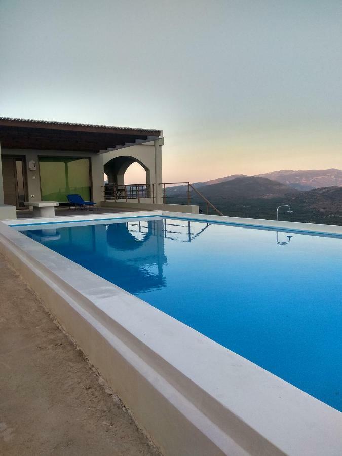 Villa Gusta Tholos  Exterior foto